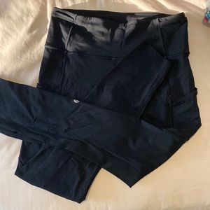 black Lululemon leggings